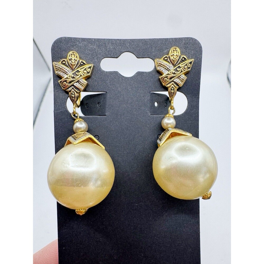 Vintage Damascene Large Faux pearl Dangle earrings Gold Tone Screwback Glam